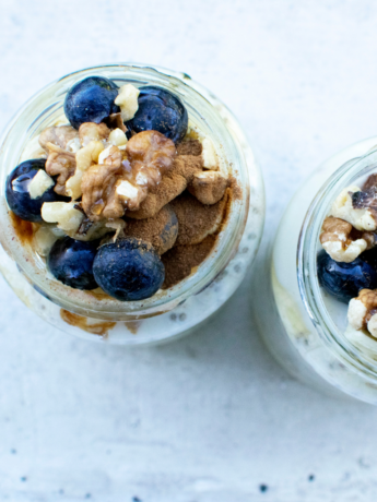 Overnight Oats with Blueberries