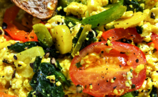 oil-free tofu scramble with spinach